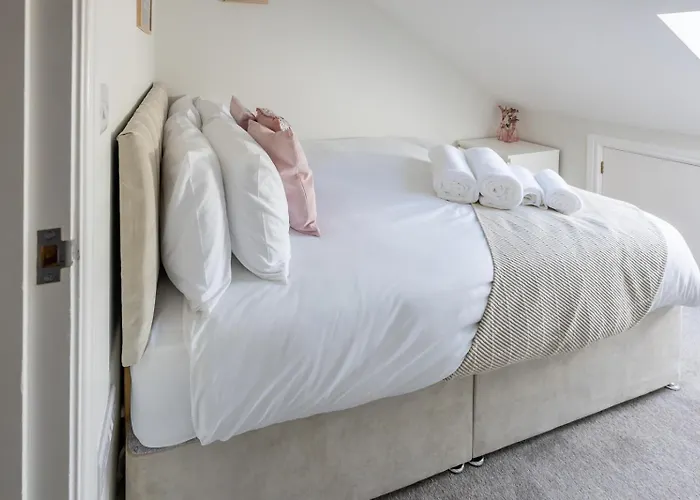 Relaxing Town Centre House - Perfect For Exploring